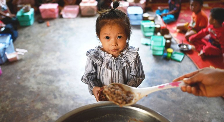 L’alimentation des enfants en bas âge n’a connu aucune amélioration au cours des dix dernières années (UNICEF)